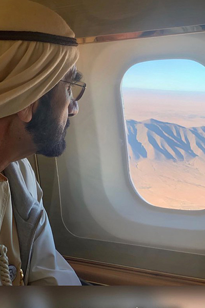 الشيخ حمدان ينشر قصيدة مؤثرة عن والده حاكم دبي... هذا ما جاء فيها